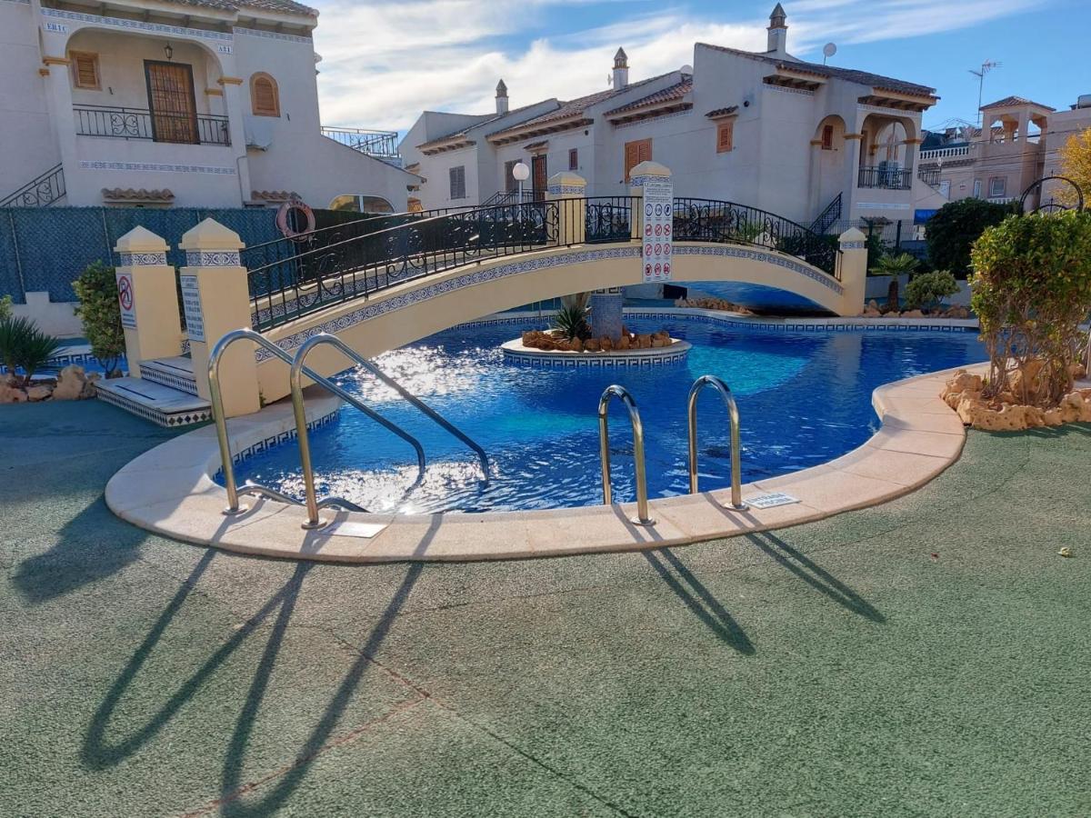 Casa Chloe, Urbanizacion Privada Villa Torrevieja Eksteriør bilde