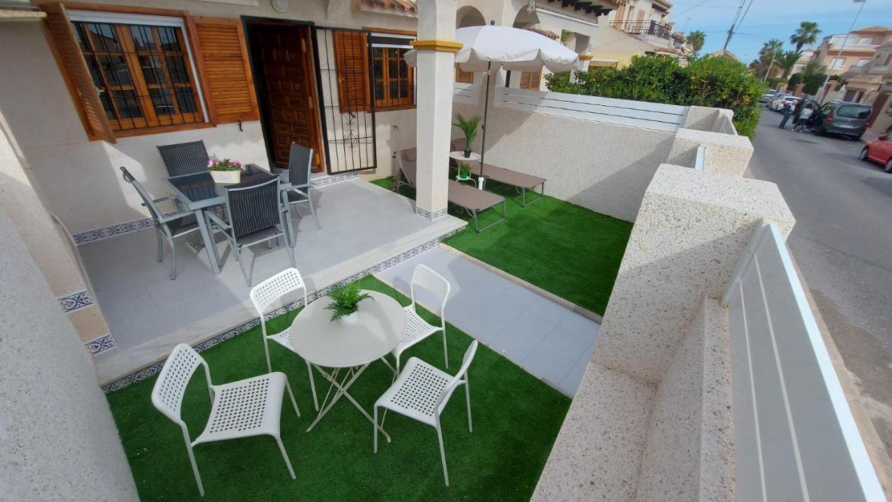 Casa Chloe, Urbanizacion Privada Villa Torrevieja Eksteriør bilde